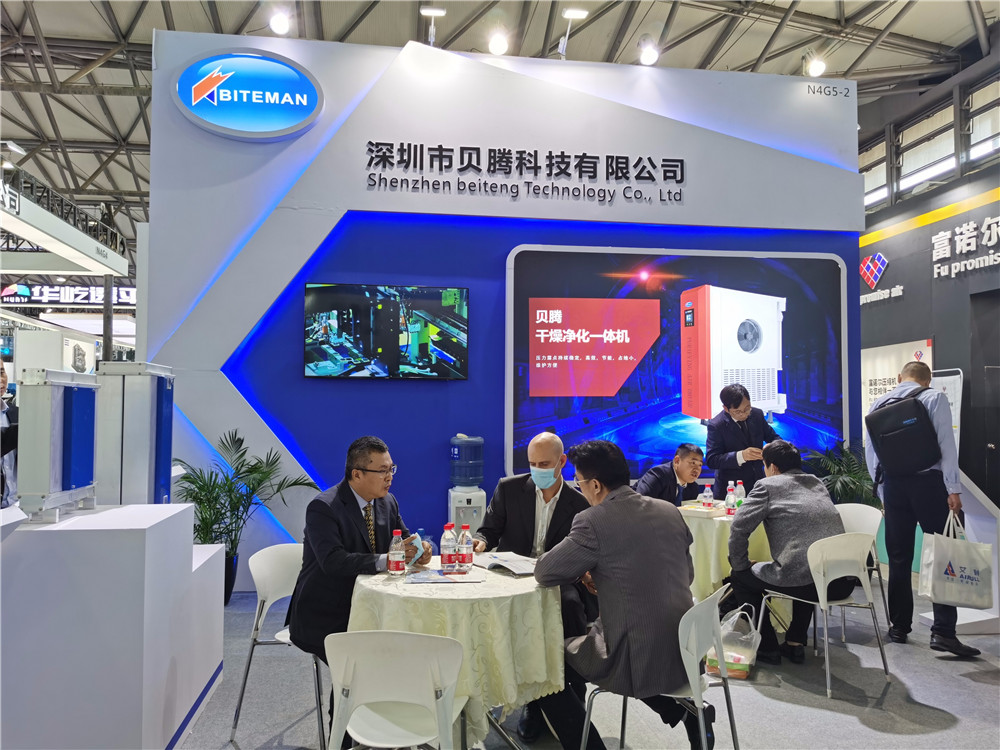 壓縮空氣組合式干燥機(jī)，壓縮空氣干燥機(jī)，冷凍式干燥機(jī)，吸干機(jī)，精密過(guò)濾器，吸附式干燥機(jī)