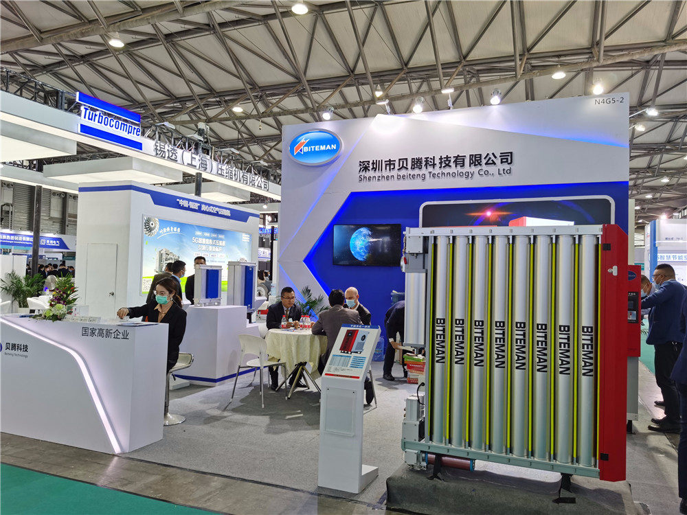 壓縮空氣組合式干燥機(jī)，壓縮空氣干燥機(jī)，冷凍式干燥機(jī)，吸干機(jī)，精密過(guò)濾器，吸附式干燥機(jī)