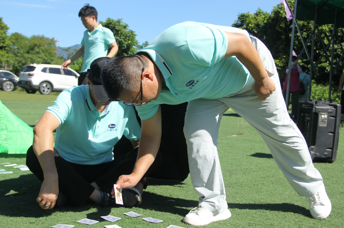 壓縮空氣組合式干燥機(jī)，壓縮空氣干燥機(jī)，冷凍式干燥機(jī)，吸干機(jī)，精密過(guò)濾器，吸附式干燥機(jī)