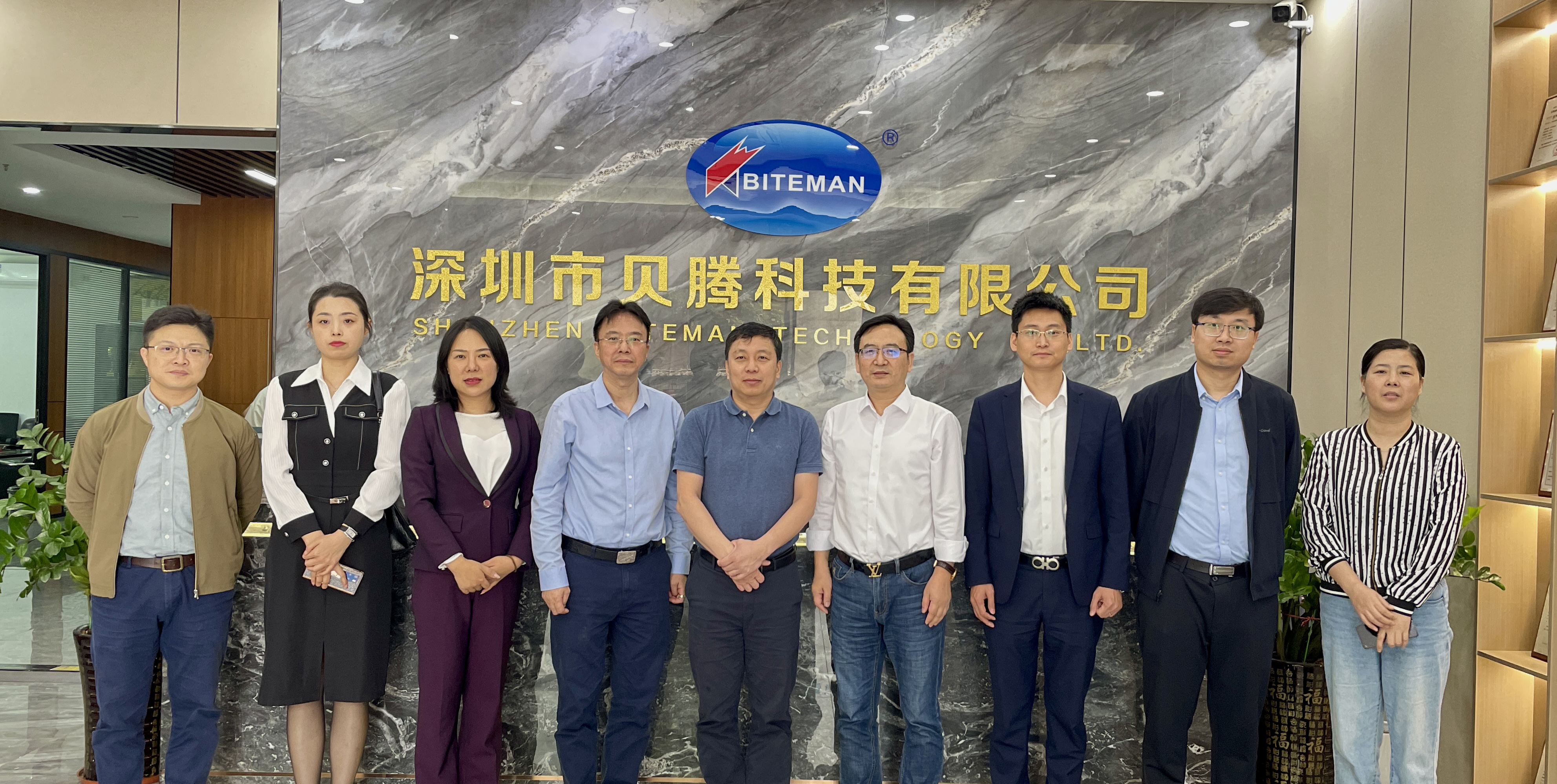 熱烈歡迎錦州市政府副秘書(shū)長(zhǎng)宋志強(qiáng)領(lǐng)導(dǎo)、華為伙伴一行蒞臨貝騰科技考察交流